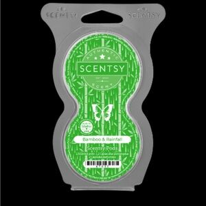 NWT Scentsy Bamboo & Rainfall Scentsy Pod Twin
Pack